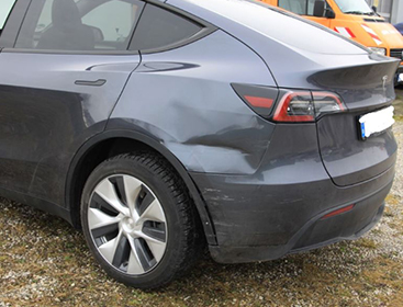 Tesla Unfallschaden