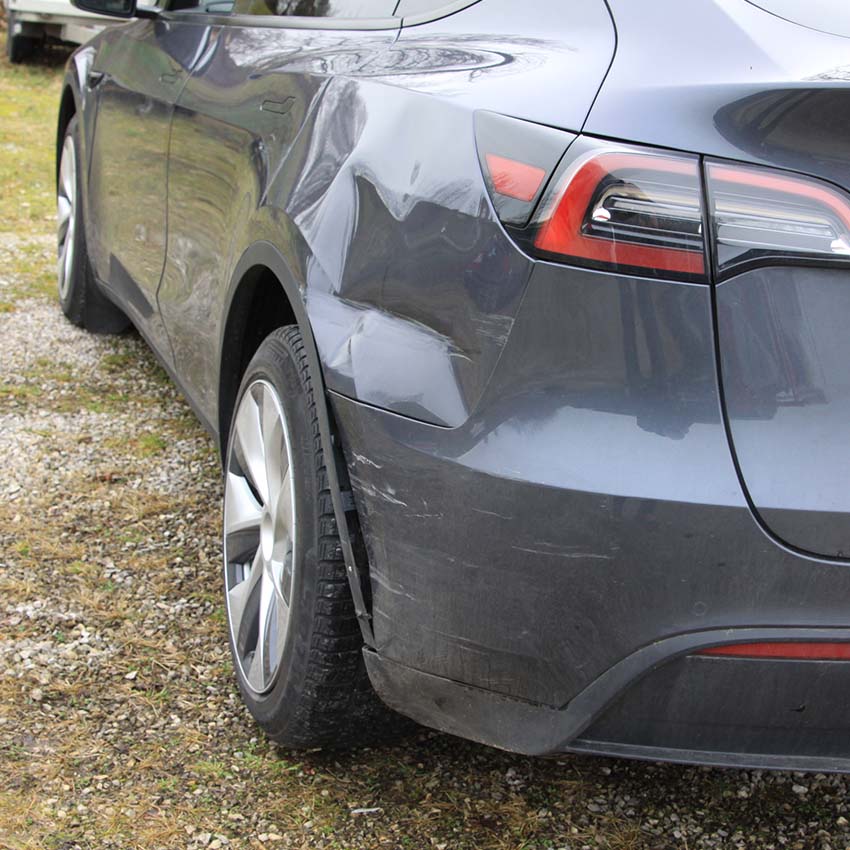 E-Auto Tesla Gutachten